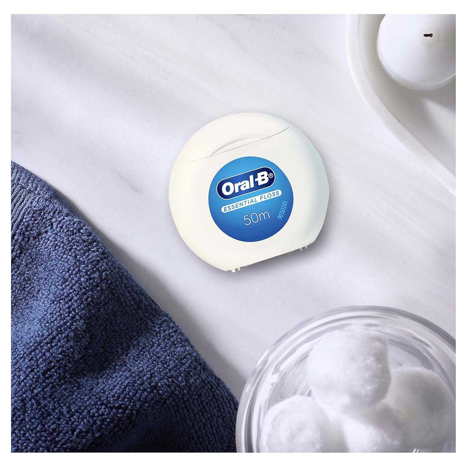 Oral-B Essential Floss - Mint Flavor, 1 pc - Image 4